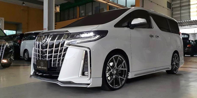 ALPHARD / ALPHARD HYBRID (30系後期)