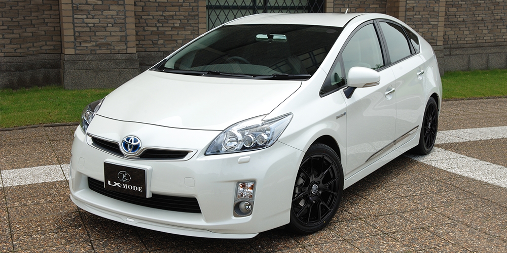 PRIUS (30系前期)