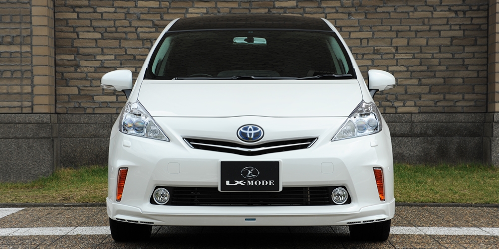 PRIUS α (40系前期)